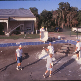 2000-Pool-Construction_0007