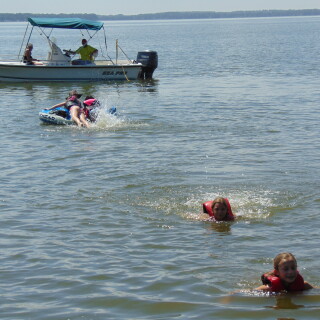 DSC001982e6851a799635e06