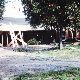 1975-1976-Dining-Hall-02
